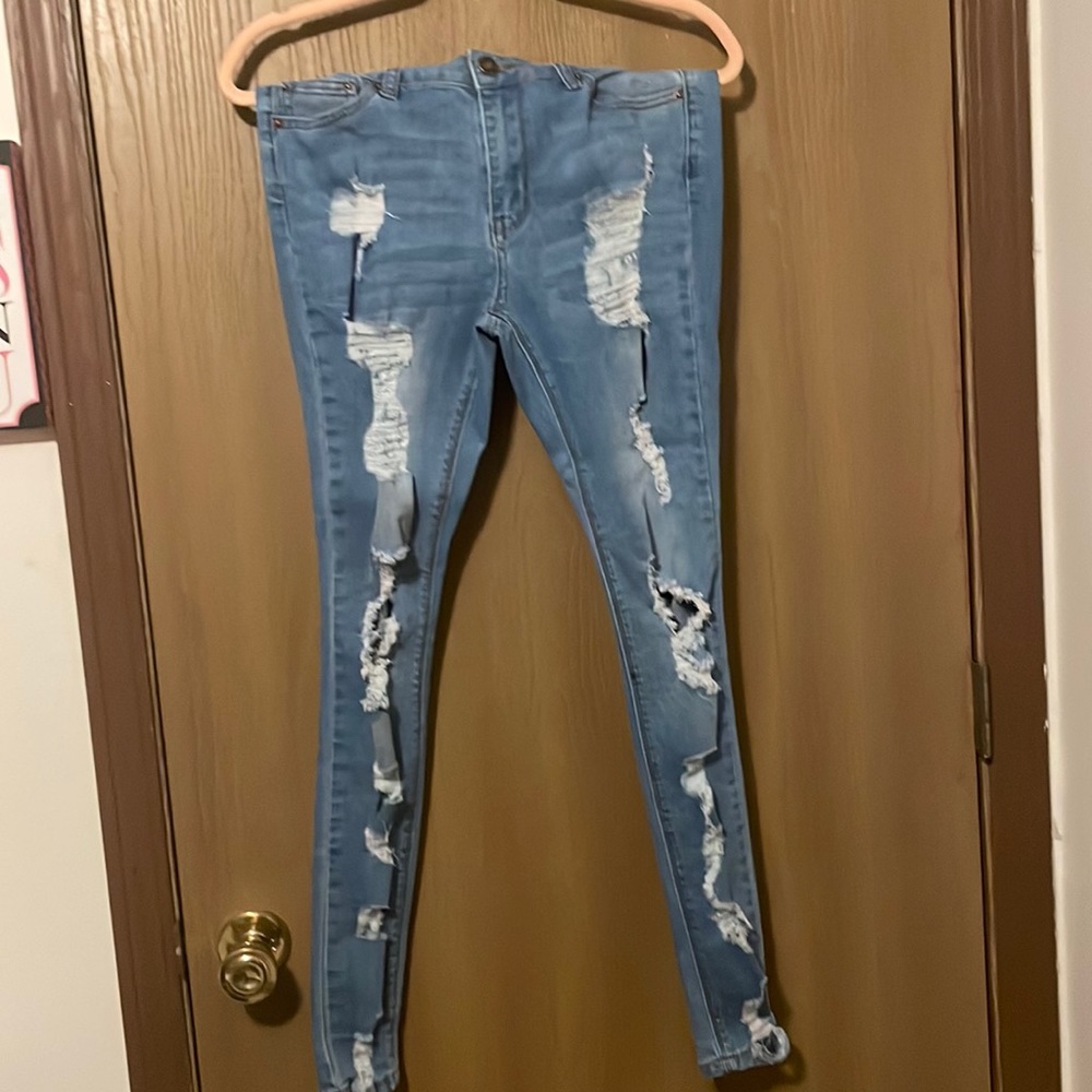 Rue 21 - Ripped